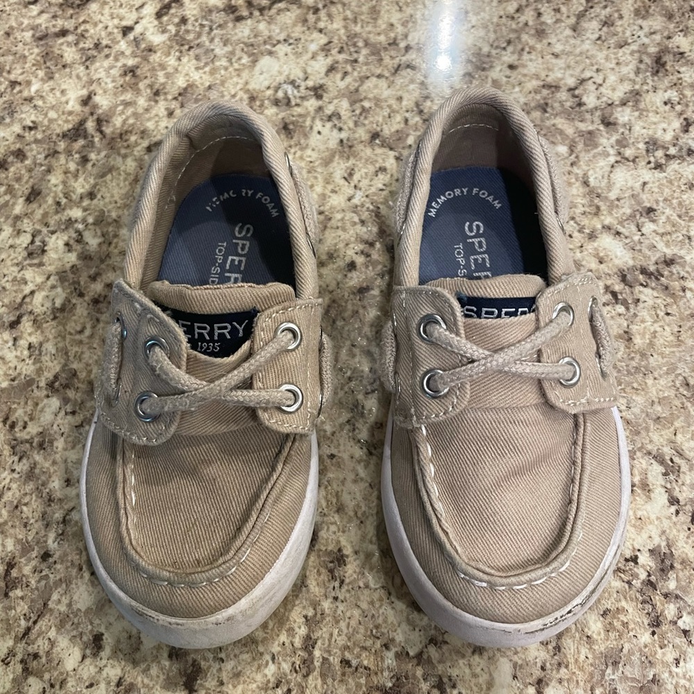 Toddler Sperry boat shoes